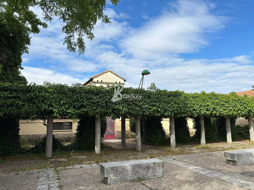 Jardin - Apartment with Pool in Perales del Río