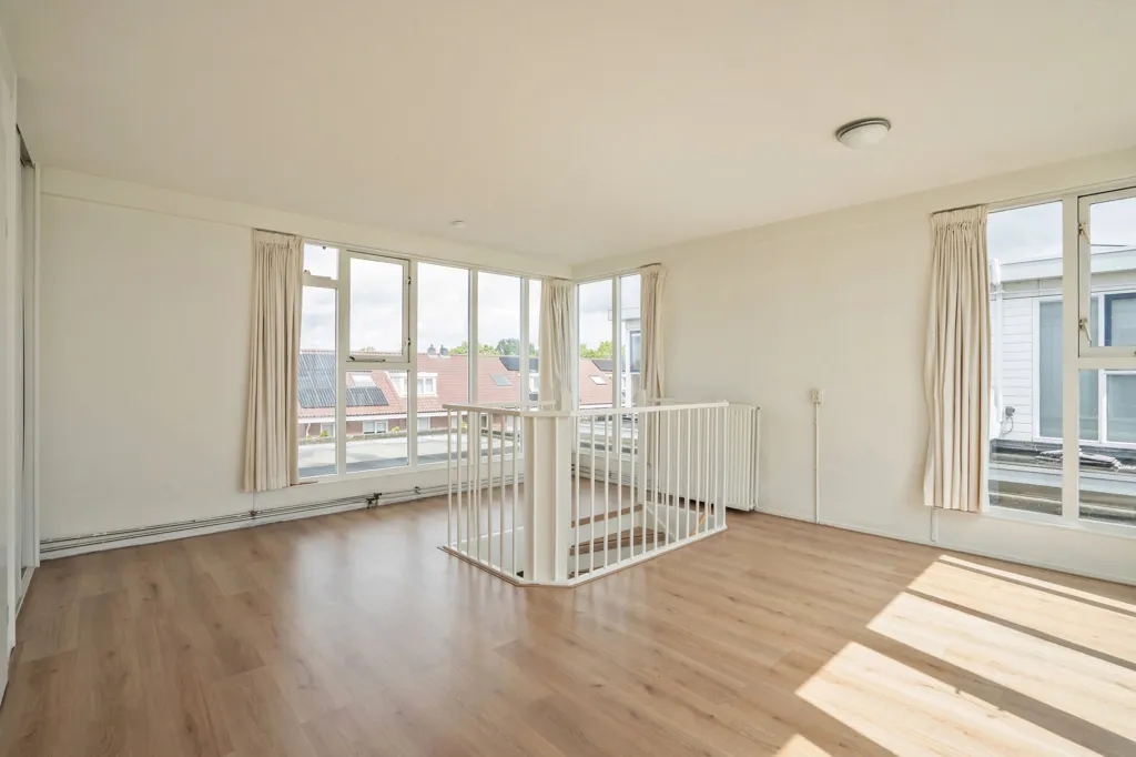 Séjour - Waterfront 2-Under-1-Cap Villa in Rokkeveen Zuid
