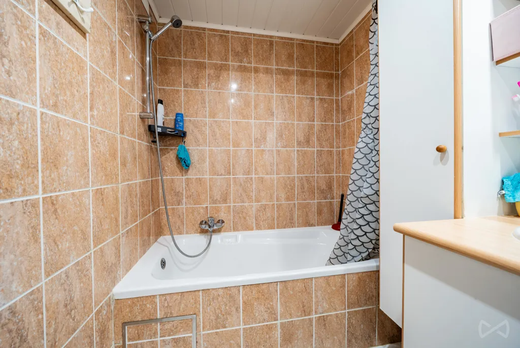 Vannitoad - Bright Apartment with Balcony on Marius Renard