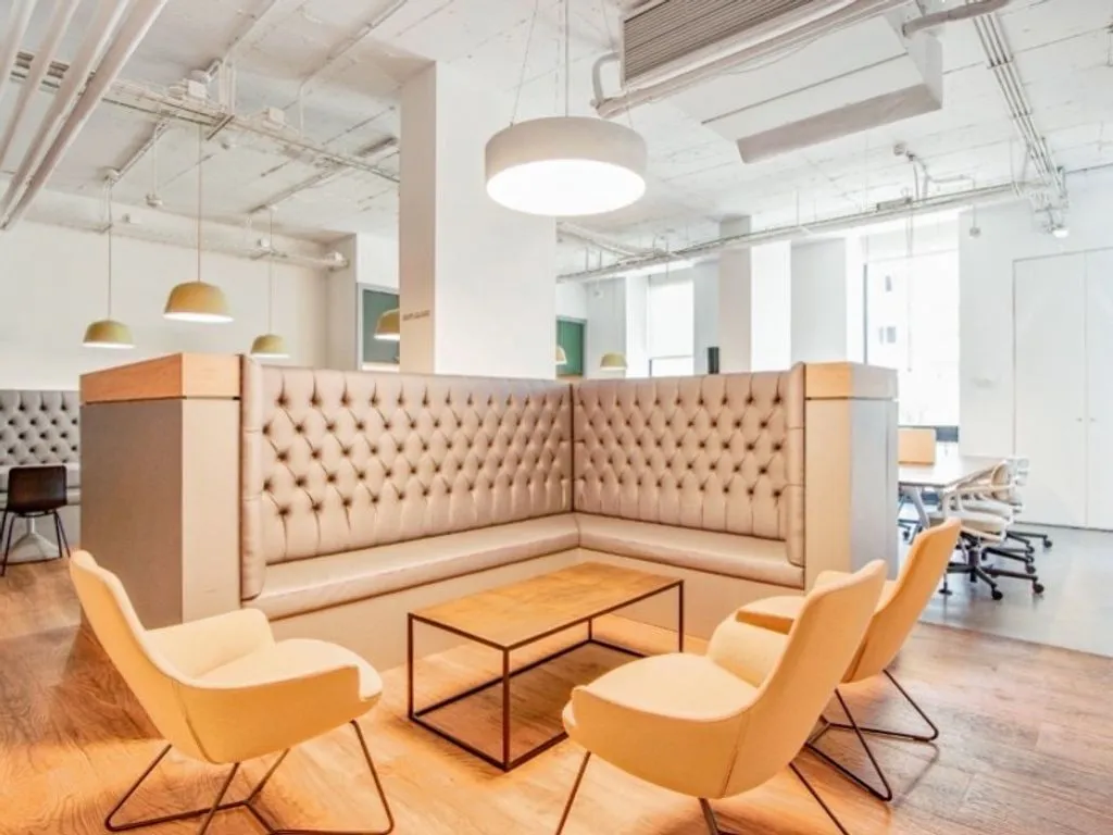 Bureau - Luxury Office with Gym in Braga