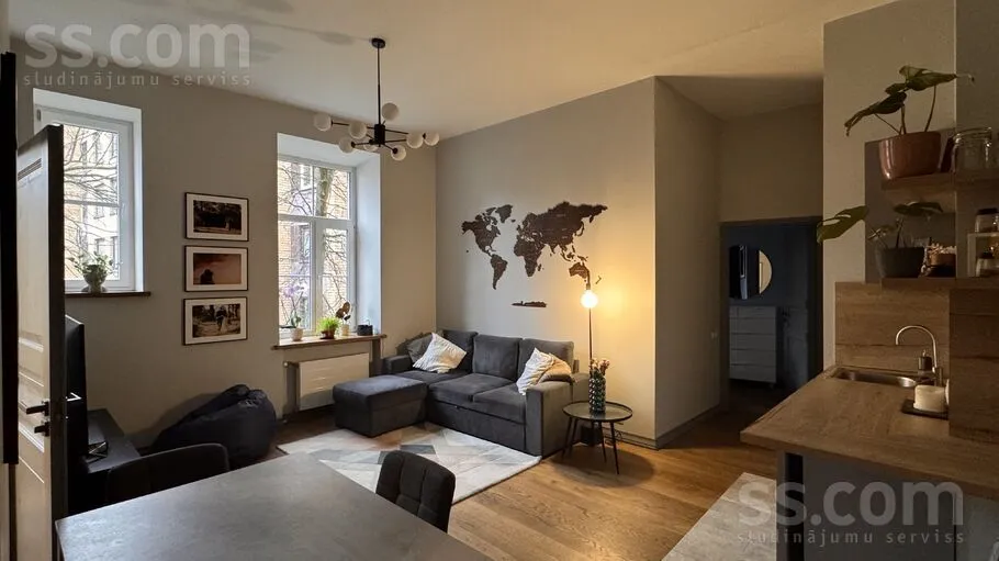 Séjour - 3-Bedroom Apartment with Isolated Bedrooms in Riga Centre