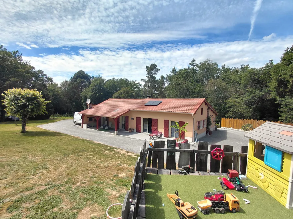 Jardin - Bungalow avec jardin paysagé à Les Lèches