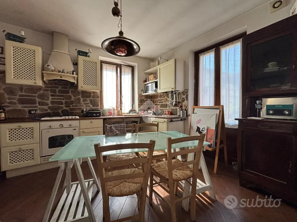 Cucina - Casa indipendente con giardino e terrazza a Rivolta d'Adda