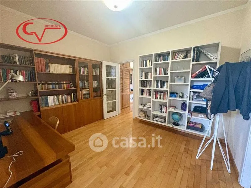 Bureau - Modern Villa with Pool in Loro Ciuffenna