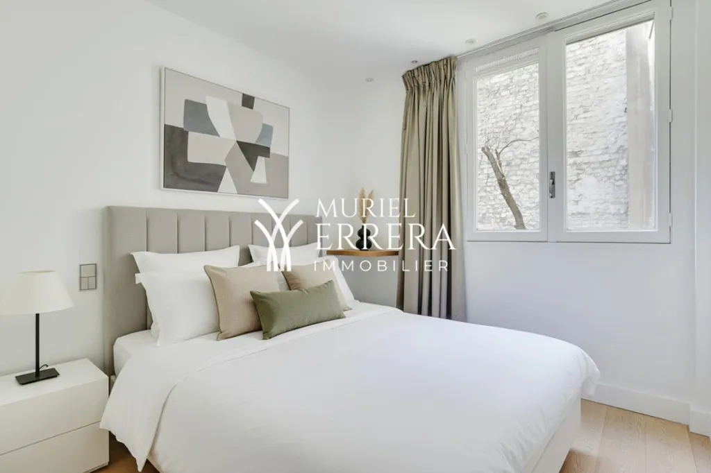 Magamistoad - Modern Apartment with Balcony in Avenue Montaigne