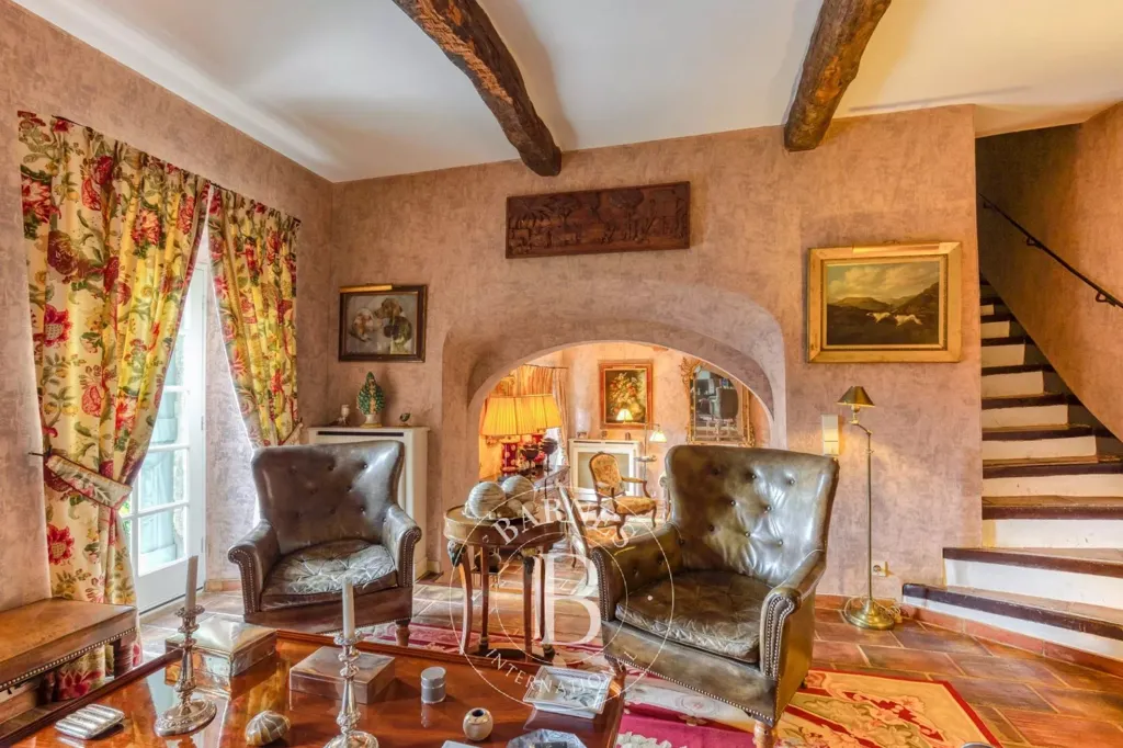 Séjour - Bastide Luxueuse avec Piscine à Grasse