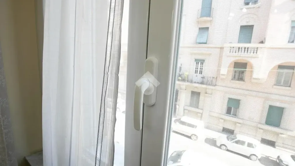 Pièces - Rustic-Style Apartment with Central Location in Genoa