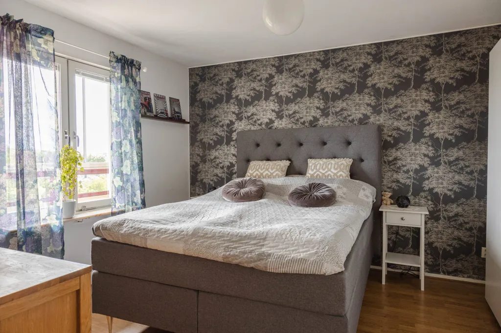 Chambres - Modern Flat with Balcony in Västerås