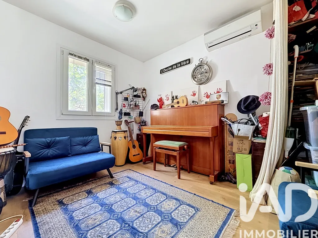 Chambres - Maison d'Architecte avec Piscine à Linas