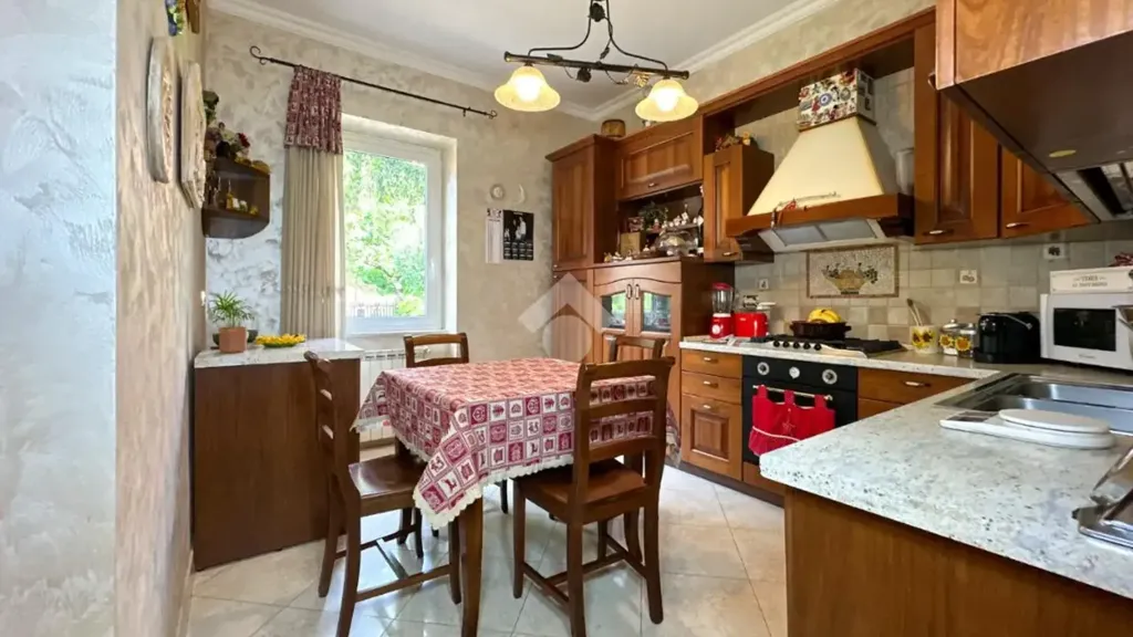 Cuisine - 4-Room Apartment with Balcony in Monte Compatri