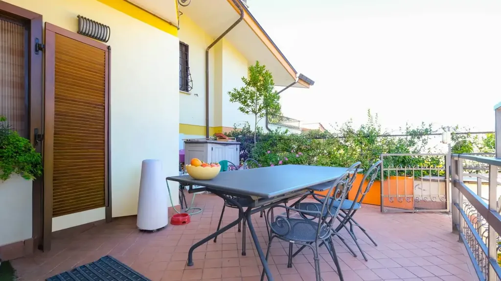 Terrasse - Villa with Pool and Garden in Frascati