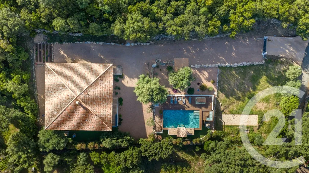 Vue aérienne - Villa Panoramique entre Mer et Montagne