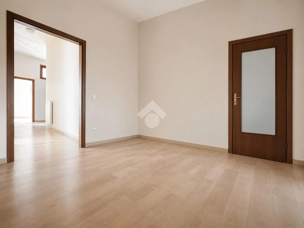 Toad - Spacious 5-Bedroom Apartment with Balcony in San Severo