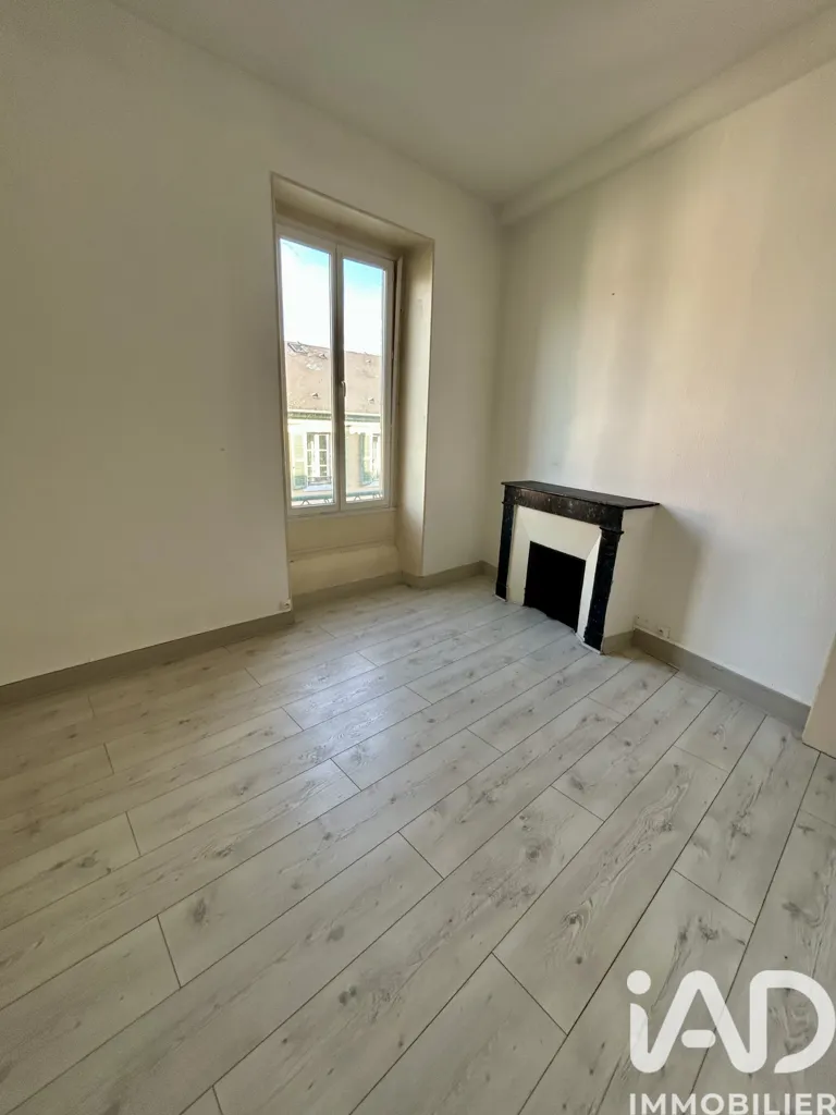 Rooms - Building with Garden and Parking in Pau