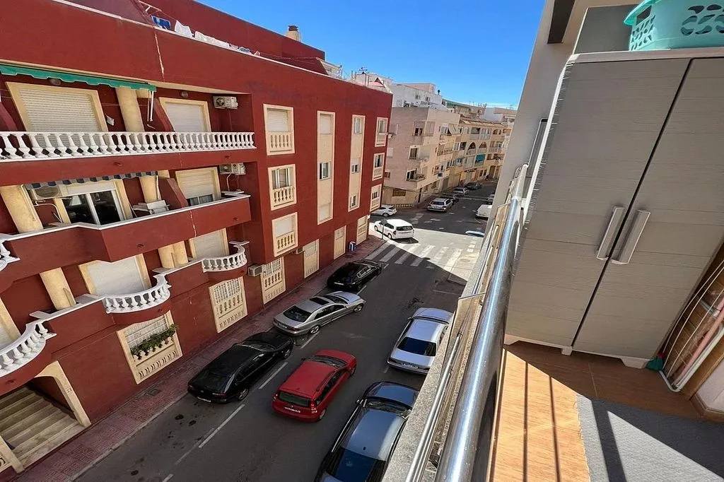 Balcone - Modern Apartment with Pool near Torrevieja Beach