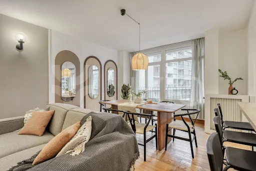 Séjour - Appartement de Luxe Meublé avec Ascenseur à Paris 15e