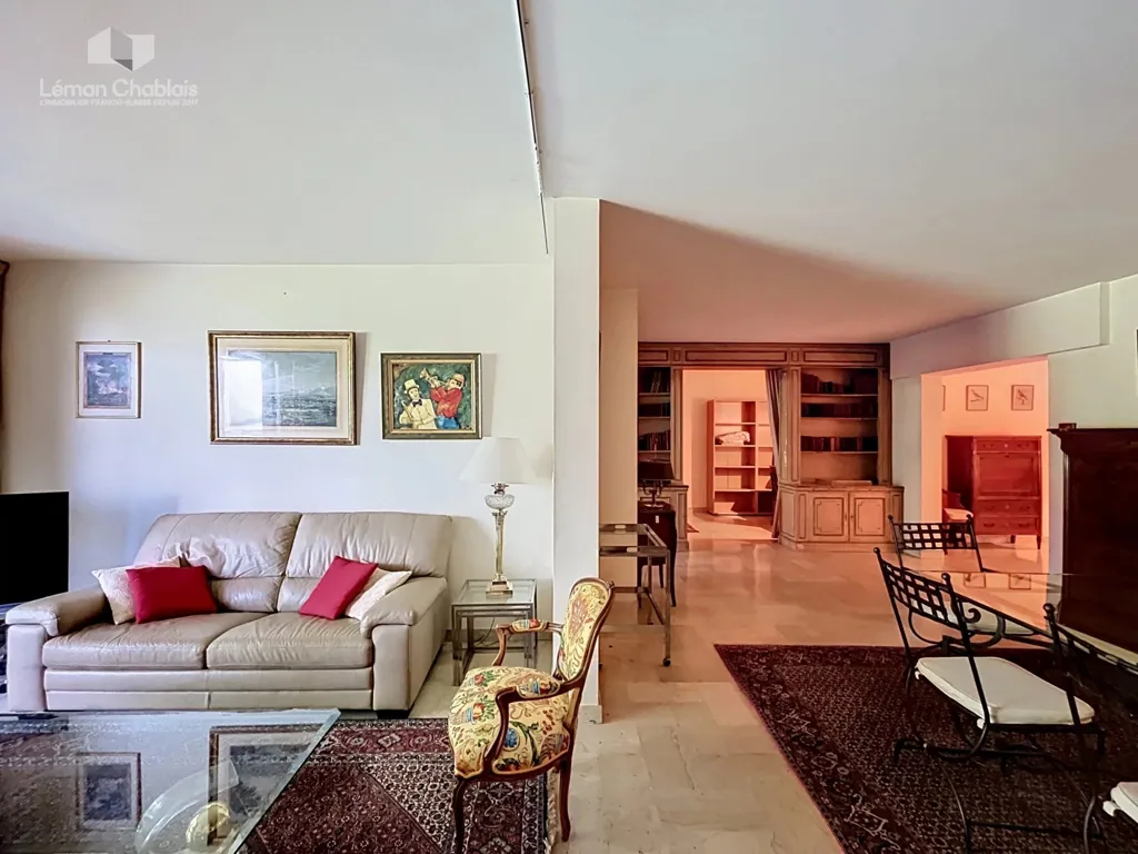 Elutuba - Luxury Flat with Lake View in Évian-les-Bains