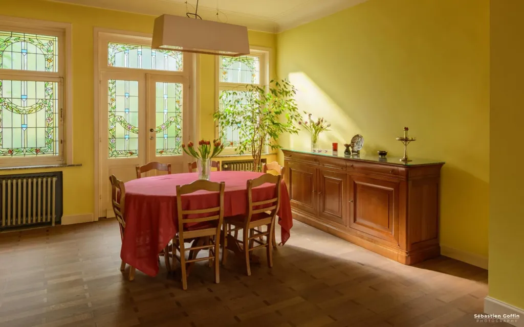Salle à manger - Manoir des Années 1930 avec Terrasse à Schaerbeek