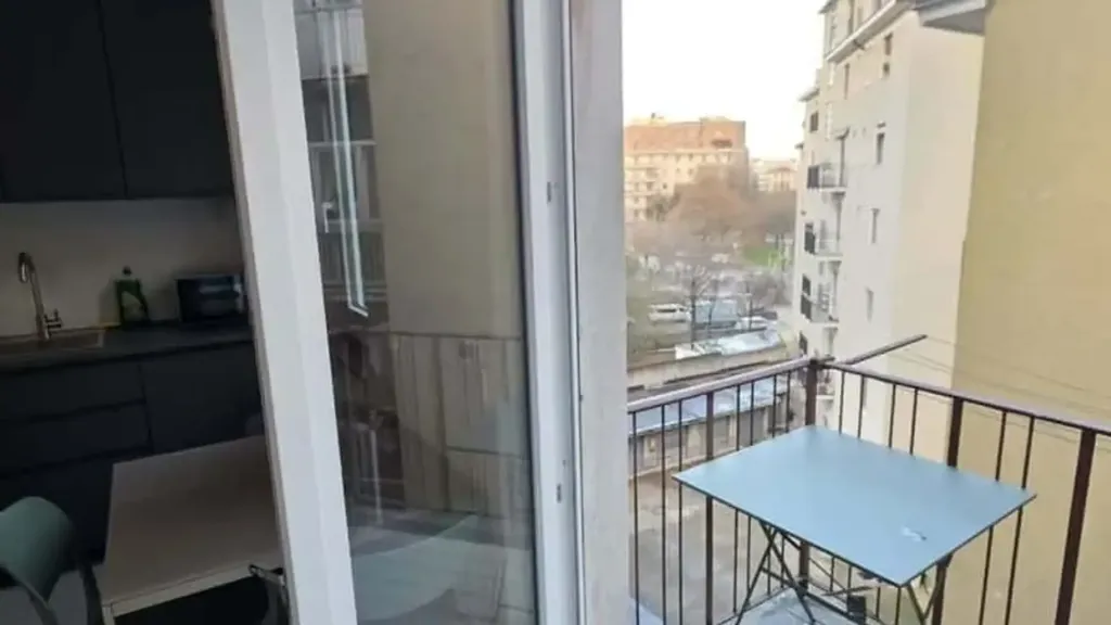 Balcon - 1-Bedroom Apartment with Balcony in Milan