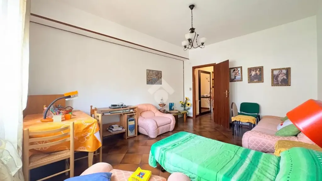 Chambres - 4-Bedroom Apartment with Balcony in Palermo