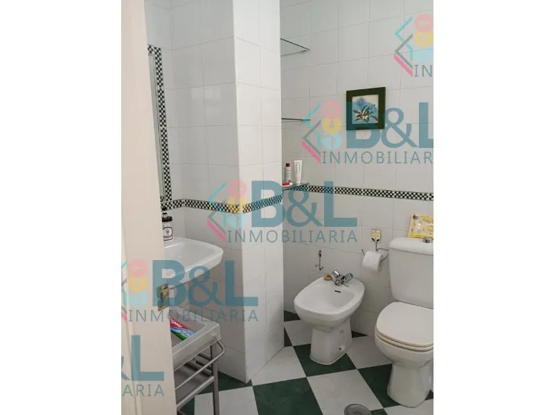 Vannitoad - Modern Flat with Park View in Zafra