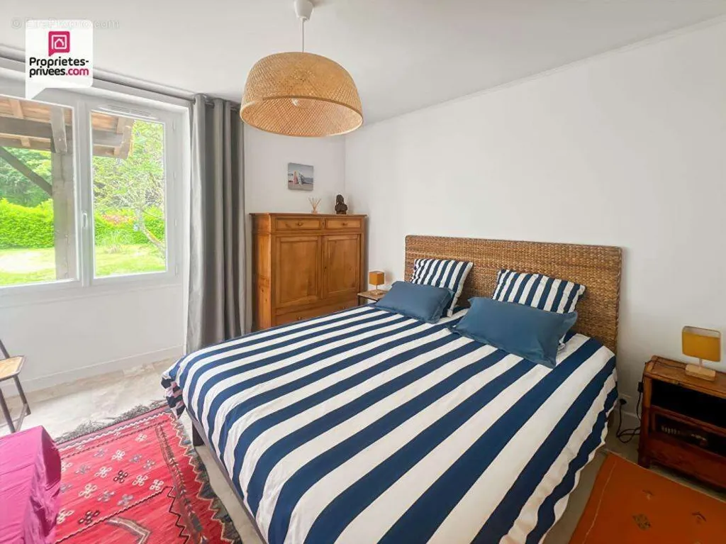 Chambres - Propriété en Pierre avec Piscine et Gîte à Saint-Michel-de-Castelnau
