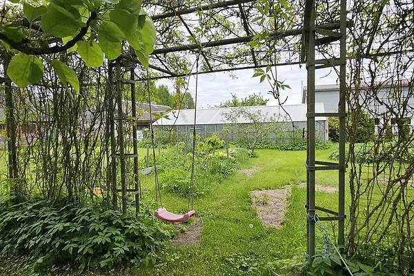 Jardin - Spacious Two-Storey House with Garden in Kasepää