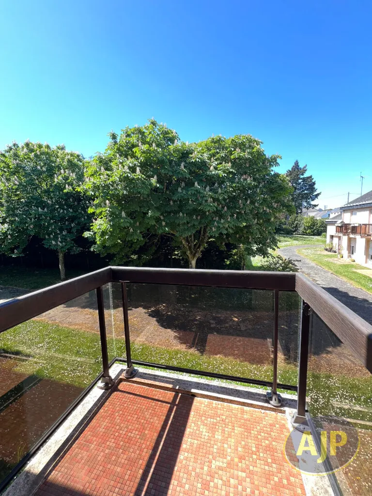 Balcon - Appartement 1 Pièce dans Résidence Calme à Chateaubriant