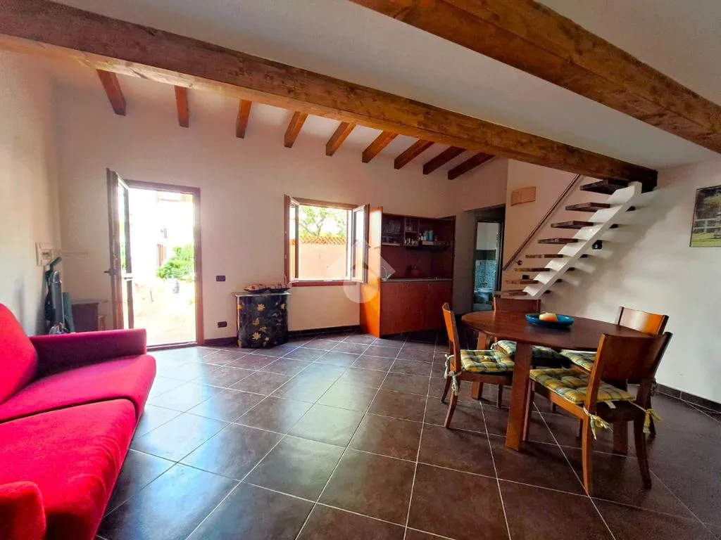 Séjour - Ground Floor Apartment with Private Courtyard in Usini
