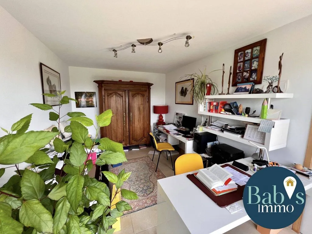 Bureau - Maison Contemporaine avec Piscine à Linac