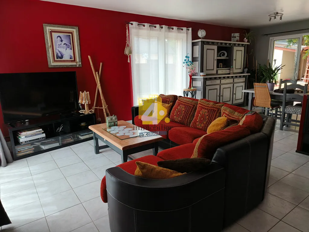 Soggiorno - House with Attached Apartment in Missillac