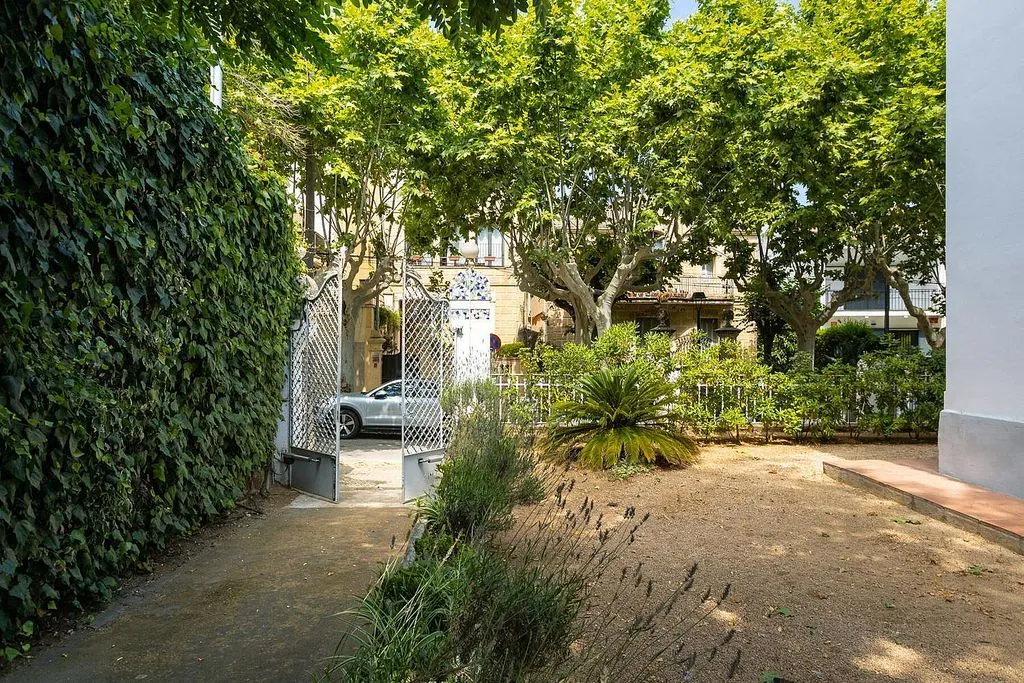 Jardin - Luxury Detached House with Chapel in Argentona