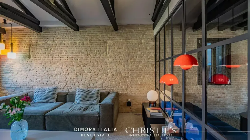 Appartement 5 pièces à IT