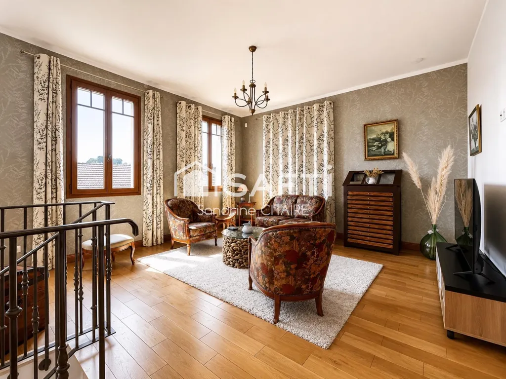 Elutuba - 7-Piece House with Garden in Ézy-sur-Eure