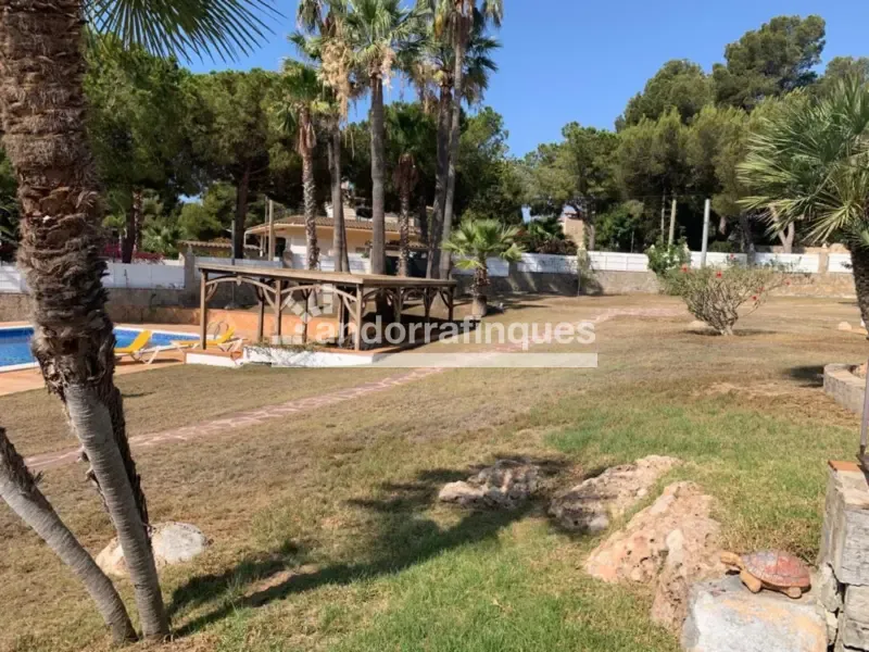 Jardin - Luxury Chalet with Pool in Urbanisation Berà