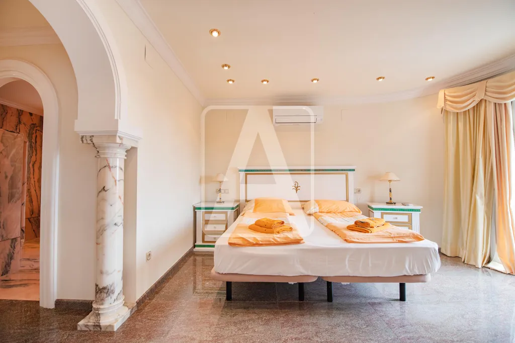 Chambres - Luxury Villa with Sea Views in Benissa