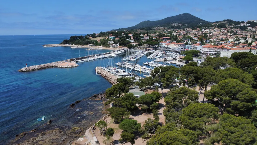 Villa avec Piscine au Port de Carqueiranne