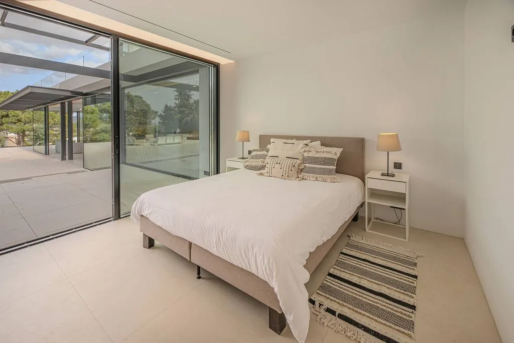 Magamistoad - Architectural Villa with Infinity Pool in Santa Eulària