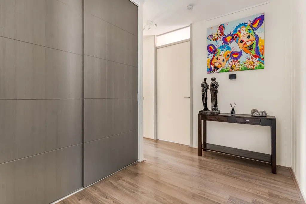 Esik - Luxury Corner Penthouse with Large Terrace in Almere