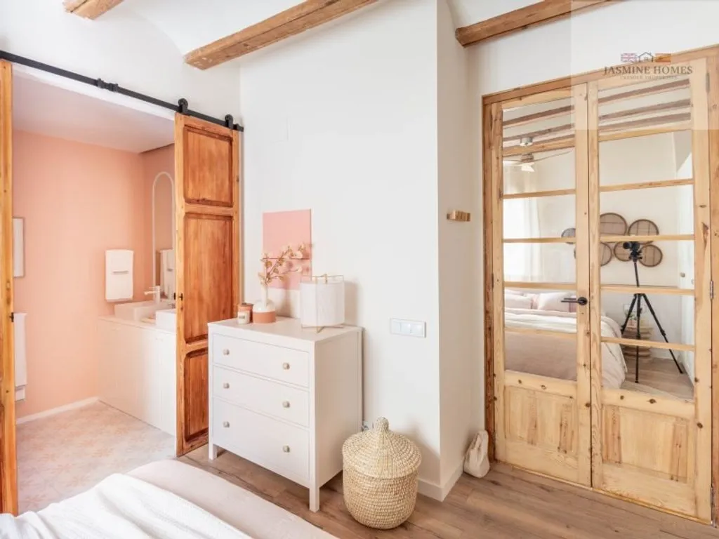 Magamistoad - Luxury Flat with Balcony in Valencia's Historic Centre