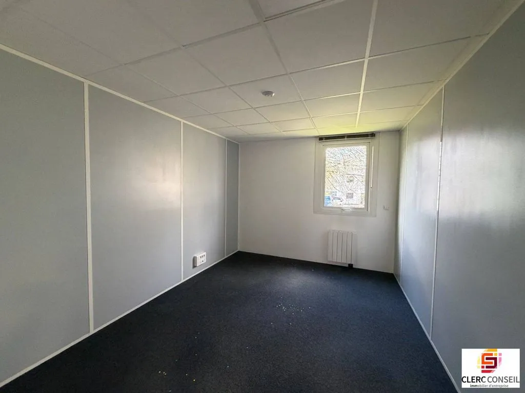 Bureau - Bureaux Rénovés avec Parking à Rouen Sud