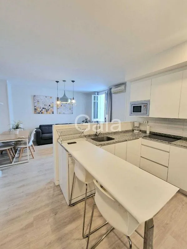 Köök - Modernised Flat with South Light in Trafalgar