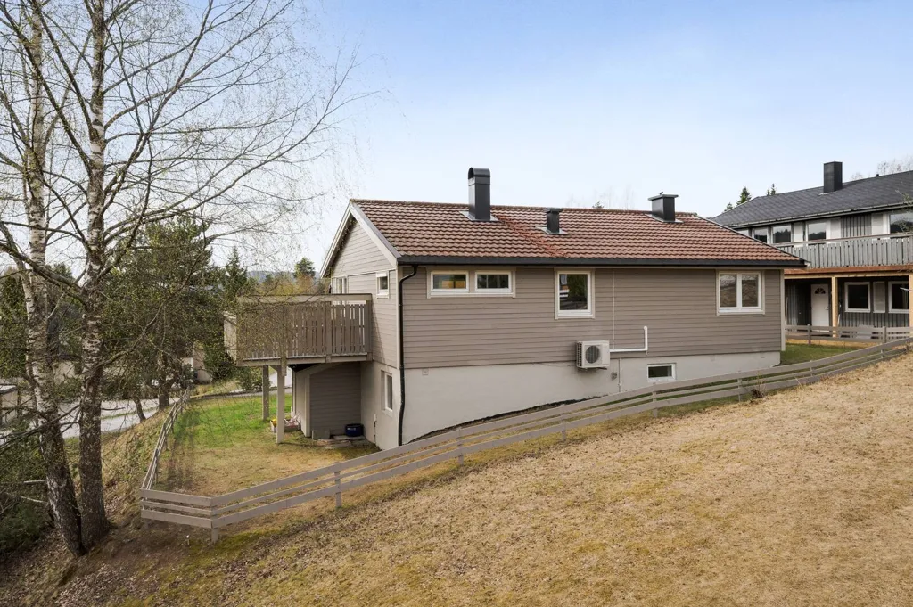 Välivaade - Family-Friendly House in Brumunddal