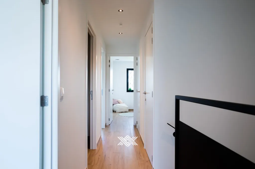 hallway_entrance