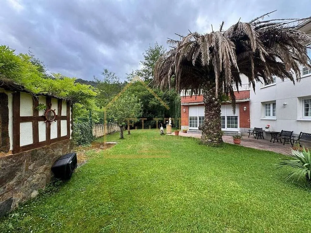 Giardino - Chalet with Terrace in Baltezana, Castro Urdiales