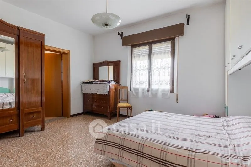 Chambres - Semi-detached House with Private Garden in Conselice