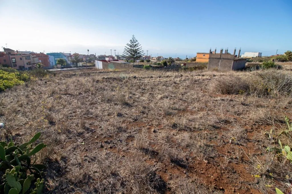 Garden - Building Land with Chalet Potential in El Rosario