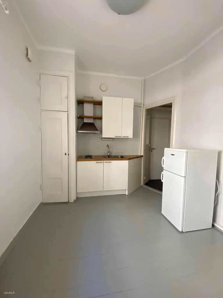 Köök - Efficient Studio with High Ceilings in Kamppi, Helsinki