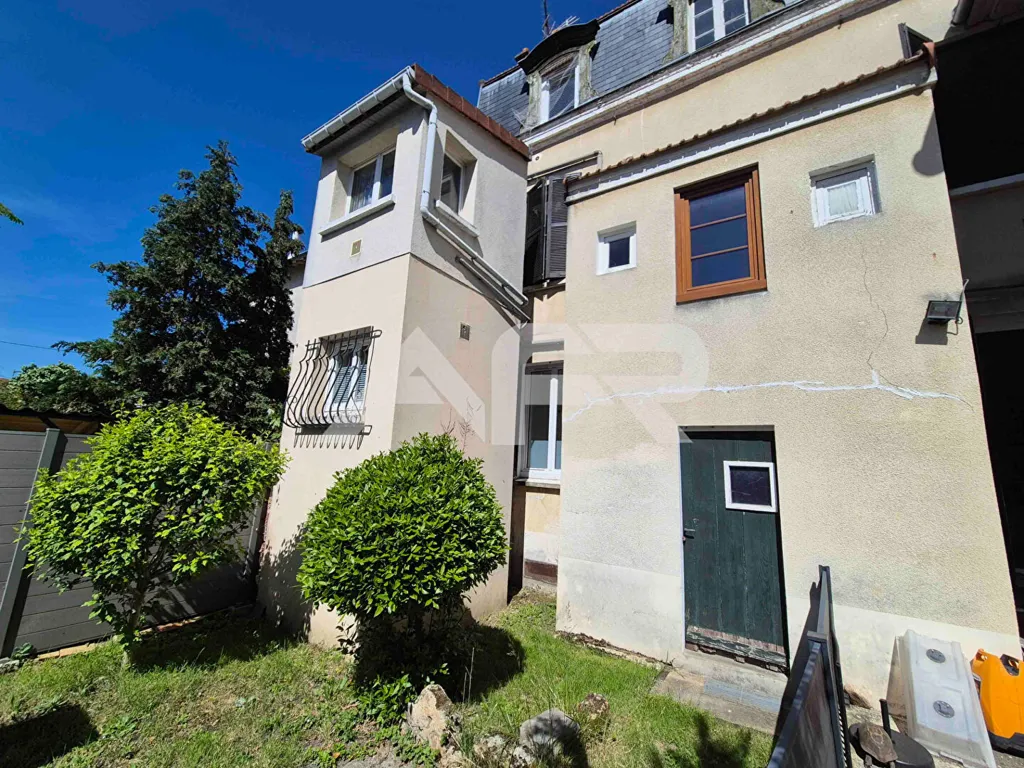 Extérieur - Studio Calme avec Parking à Montesson