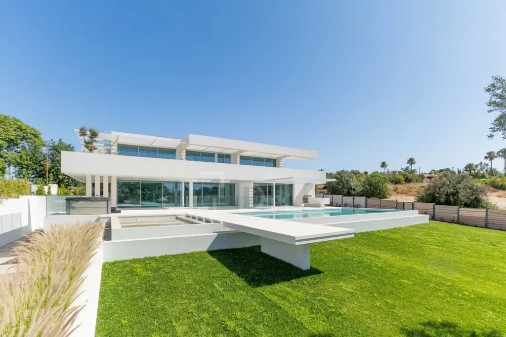Pool - Contemporary T5 with Pool in Loulé
